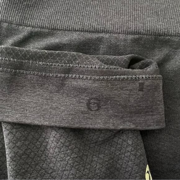 Lululemon Ebb And Flow Crop Inkwell Navy Blue seamless ruched - Picture 5 of 11